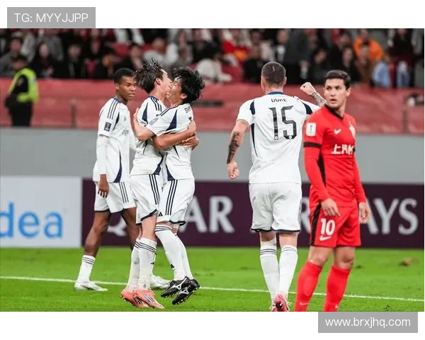 海港意外失球陈威扑救失误傅欢自摆乌龙陷入被动局面